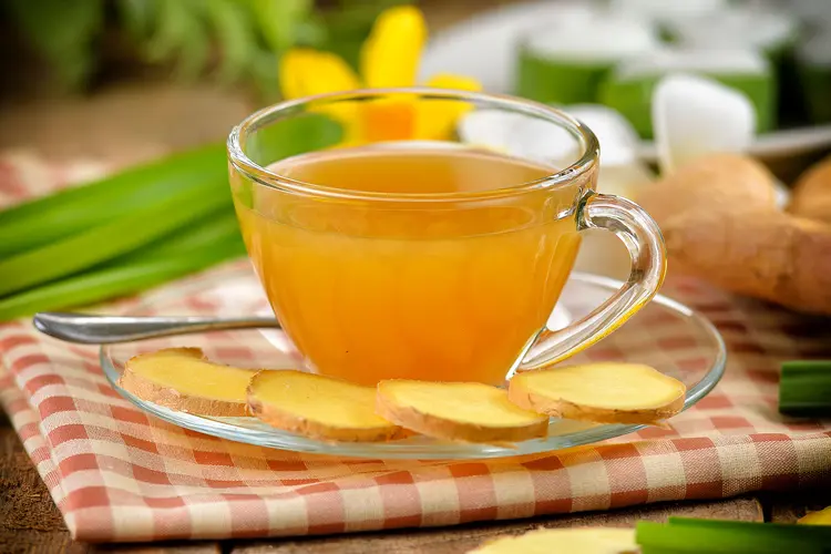 Chá de Gengibre Detox: receita caseira fácil, benefícios para a digestão e dicas para emagrecimento saudável